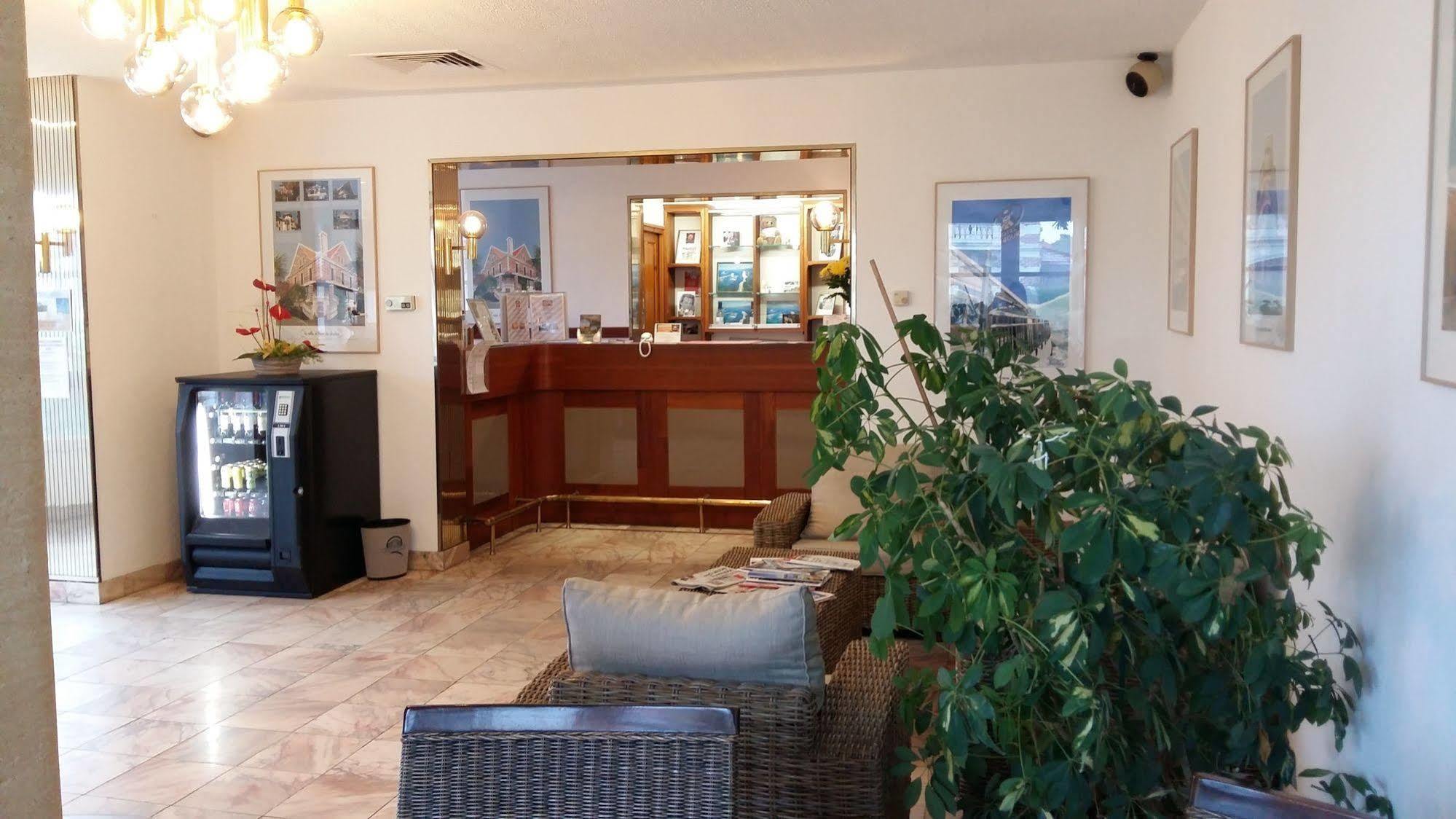 Le Dauphin Hotel 3*